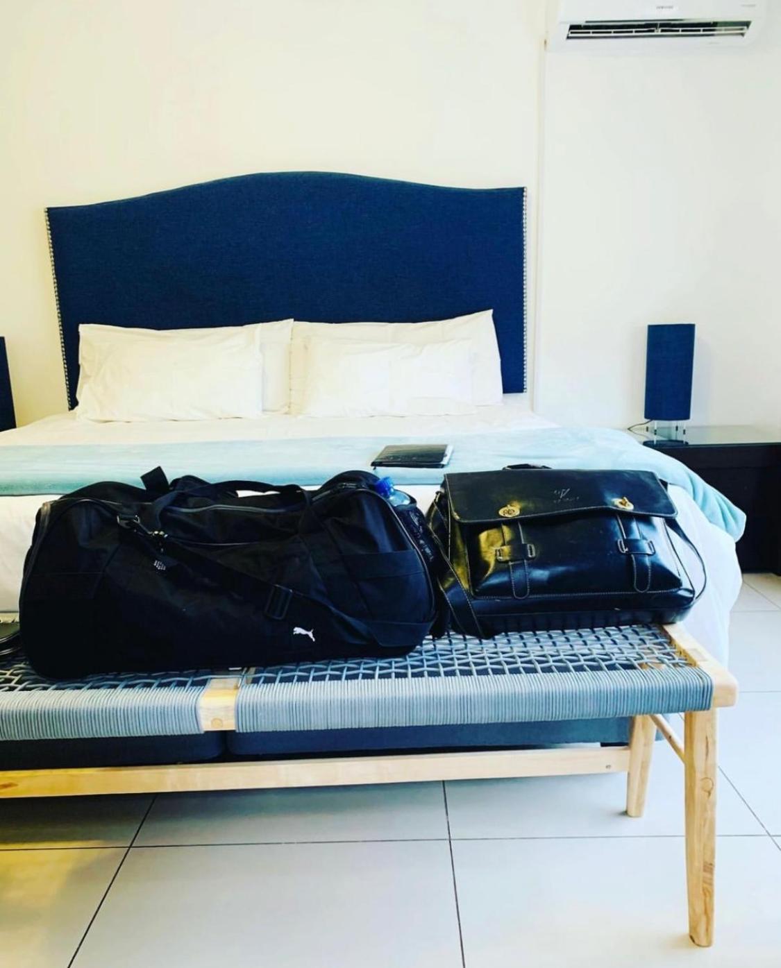 Ouklip Place Hotels Roodepoort Room photo