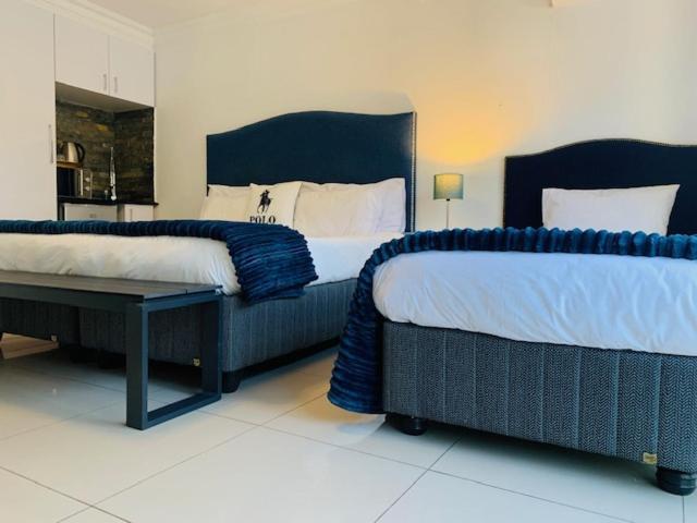 Ouklip Place Hotels Roodepoort Exterior photo