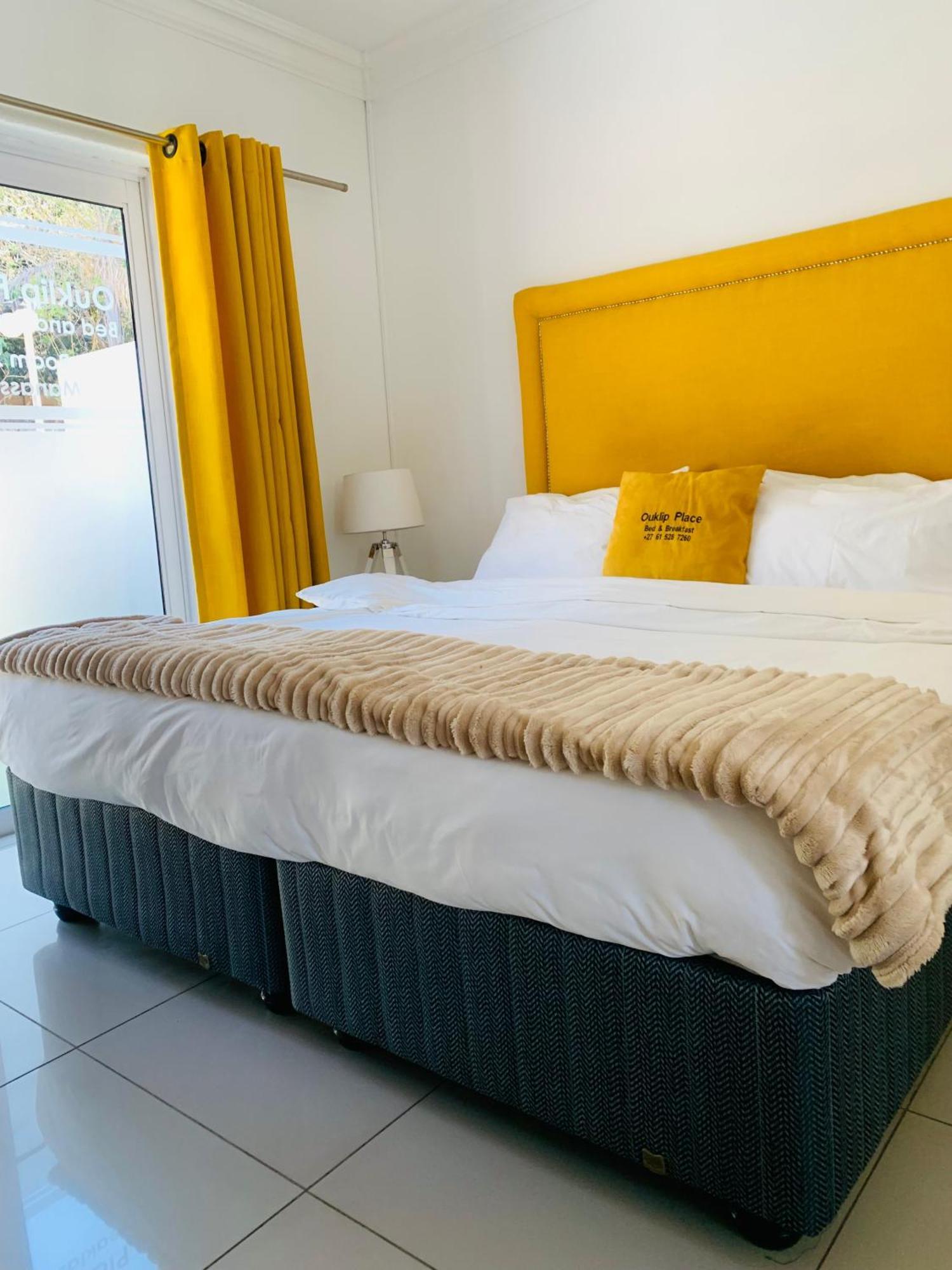Ouklip Place Hotels Roodepoort Exterior photo